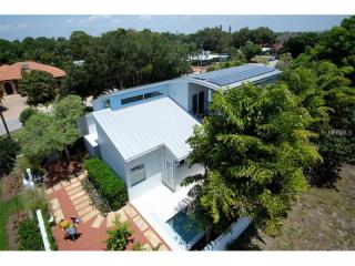 219 Gulf Dr, Venice, FL 34285-3713