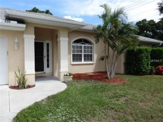 220 Azalea Rd, Venice, FL 34293-5715