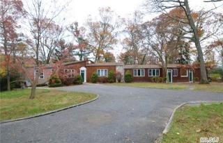 234 Edgewood Ave, Smithtown, NY 11787-1856