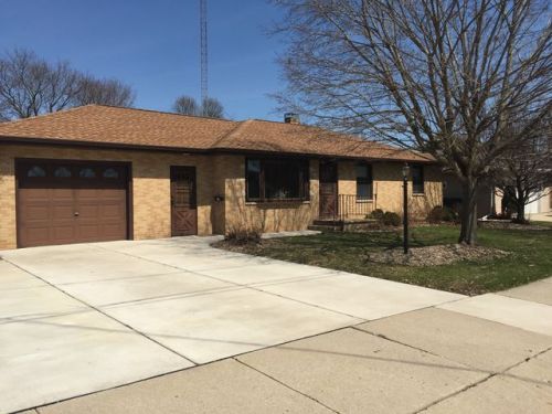 538 Monroe St, Cato, WI 54230-9502