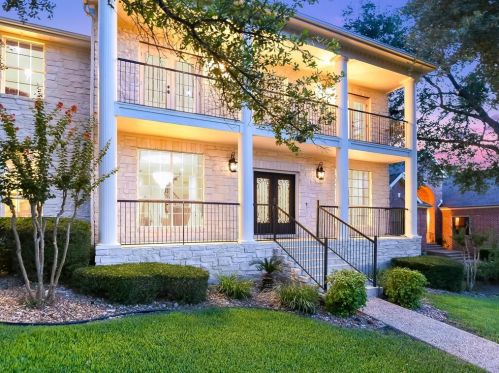 2702 Creeks Edge Pkwy, Austin, TX 78733-6326