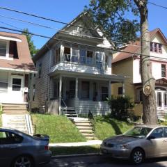 701 Morris St, Albany, NY 12208-2613