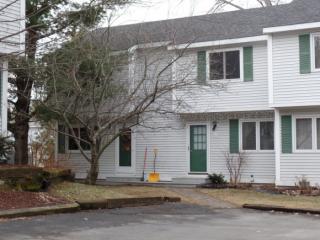 213 Shirley Cir, Saint George, VT 05495-7351