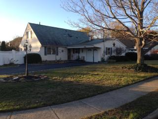 500 Grundy Ave, Holbrook, NY 11741-2640