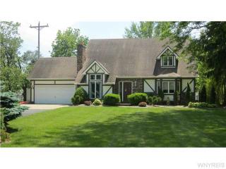 884 Escarpment Dr, Stella Niagara, NY 14092-2058