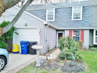 71 River Bank Dr, Roebling NJ  08554-1523 exterior