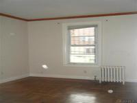 1343 Fteley Ave, Bronx, NY 10472-1701