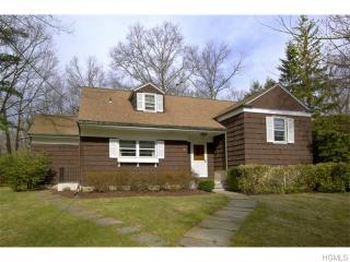 4 Ramapo Trl, Harrison, NY 10528-1810