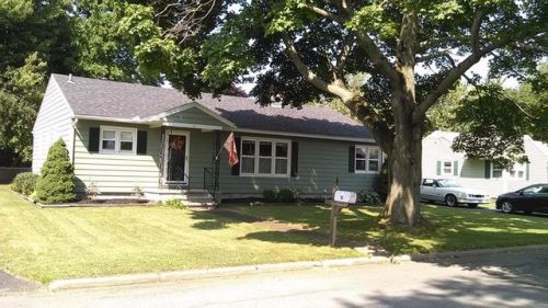 10 Gregory St, Scriba, NY 13126-1740