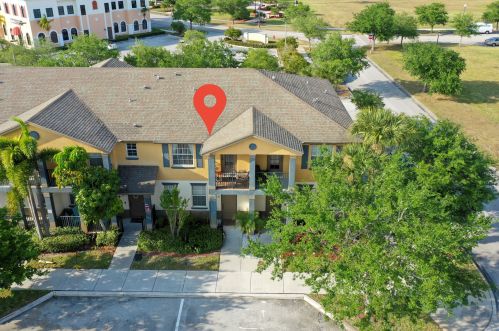 2121 Glen Ridge Dr, Fort Pierce, FL 34952-8023