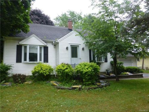 4191 Shimerville Rd, Clarence, NY 14031-1818