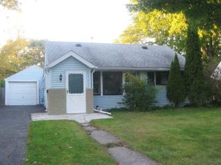 39 Keeler Dr, Albany, NY 12208-1925