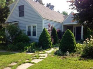 35 Comfort Rd, Ithaca, NY 14850-8637