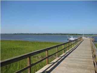 27 Lowndes Pointe Dr, Charleston, SC 29403-3260