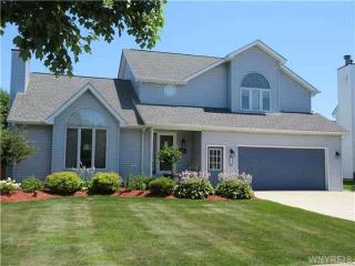 48 Southpoint Dr, Cheektowaga, NY 14086-3332