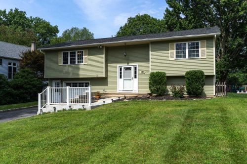 172 Pleasant Ave, Montgomery, NY 12549-1304