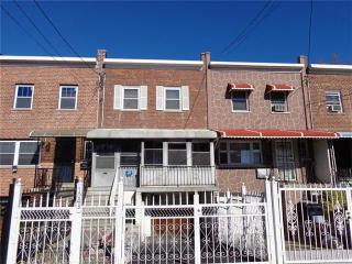 1043 218th St, Bronx, NY 10469-1210