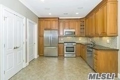 369 Trotting Ln, Westbury, NY 11590-6644