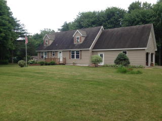 55 Frisbie Rd, Willsboro Point, NY 12996-4001