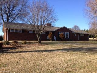 120 Pilot View Dr, King, NC 27021-9180