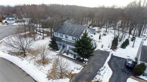 54 Wavey Willow Ln, Montgomery, NY 12549-1501