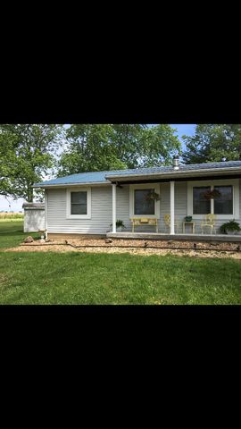 2011 George St, Bond, IL 62439-2129