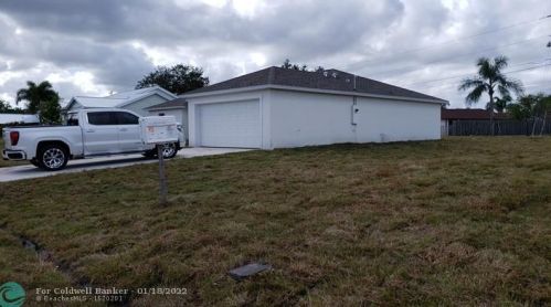 174 Becker Rd, Fort Pierce, FL