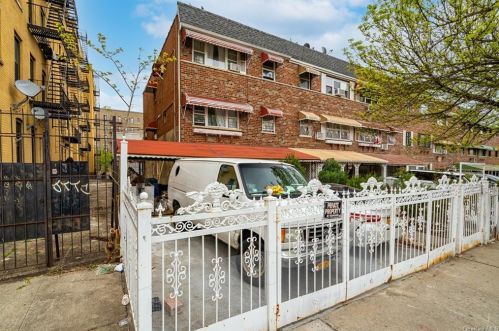 1284 Rosedale Ave, Bronx, NY 10472-2820