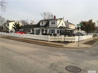 12 Anchor Ln, Plainedge, NY 11756-4431