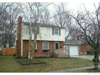 90 Mark Ave, Hamburg, NY 14075-3817