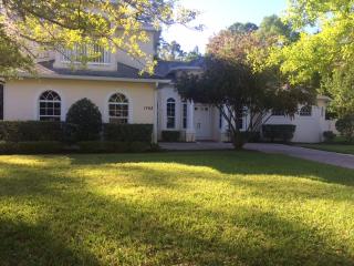 1742 Highland Oaks Blvd, Lutz FL  33559-7354 exterior