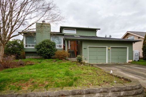 2517 171 St, Bothell WA  98012-6522 exterior