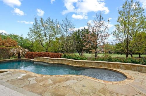 212 Black Wolf Run, Austin, TX 78738-1755