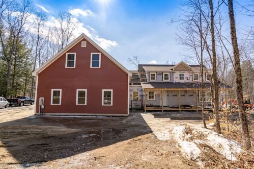 90 Mast Rd, Lee, NH 03861-6518