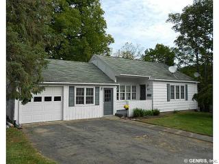 231 Foster St, Palmyra, NY 14522-1411