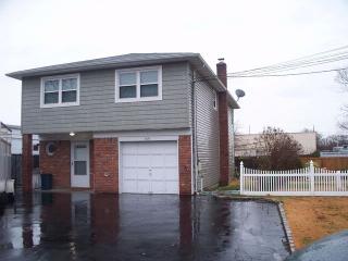 1875 Jones Ave, North Wantagh, NY 11793-3305