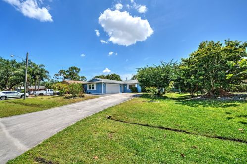 230 Starflower Ave, Fort Pierce, FL 34984-4461