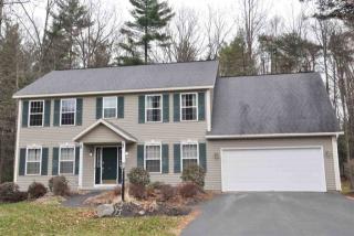 24 Challedon Dr, Fortsville, NY 12831-1467