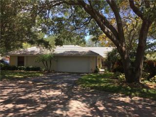 208 Southampton Dr, Venice, FL 34293-4211