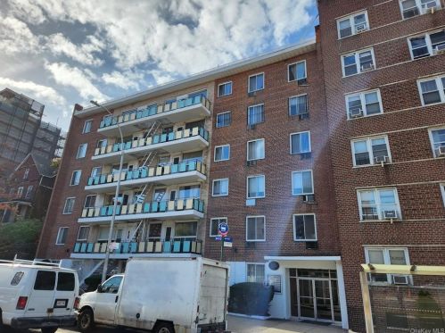 3201 Grand Concourse, Bronx, NY 10468-1270