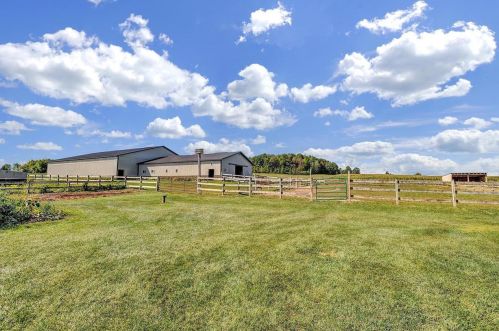 40 Wallander Rd, Cato, WI 54230-9548