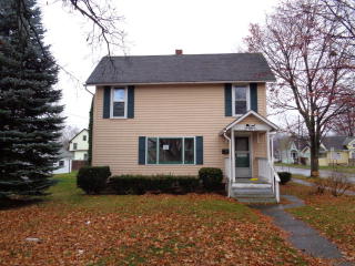 589 Thompson St, Elmira, NY 14904-2110