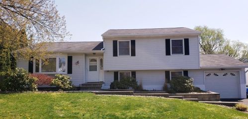 3 Winchester Way, Washingtonville, NY 10992-1741