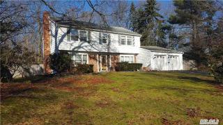 10 Shadetree Ln, Stonybrook, NY 11790-3115