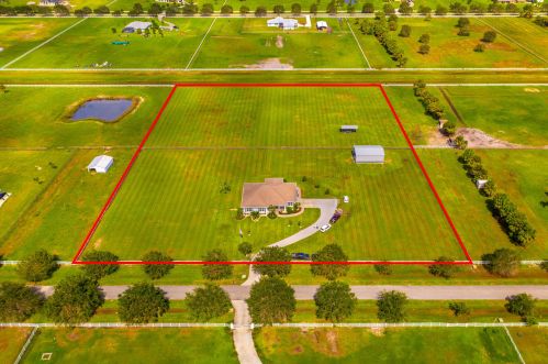 18002 Bridle Way, Fort Pierce, FL 34987-3141