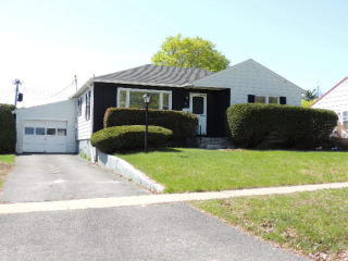 89 Bailey Ave, Plattsburgh, NY 12901-1410