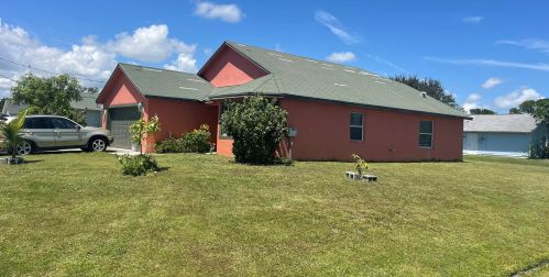 401 Kilpatrick Ave, Fort Pierce, FL 34983-1642