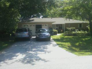 17 Becker Ln, Palm Coast FL  32137-8638 exterior