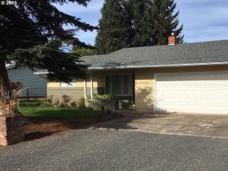 33701 Elm St, Scappoose, OR 97056-3812