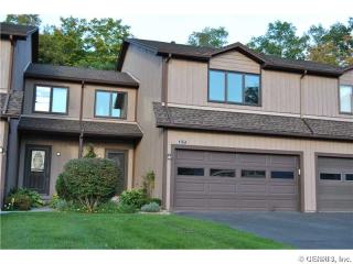 1127 Ridge Crest Dr, Victor, NY 14564-9514